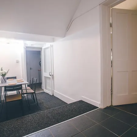 53 Pembroke Rd 아파트